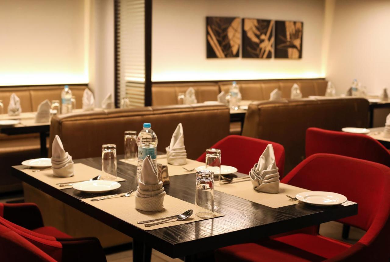 Mango Hill Central شيناي المظهر الخارجي الصورة